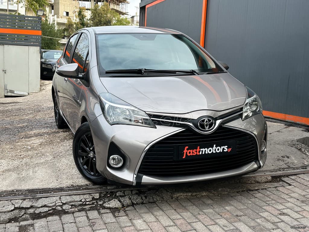 Toyota Yaris 2014 Ελληνικό, Οθόνη Carplay, Βιβλίο service - 1