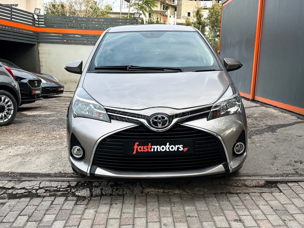 Toyota Yaris 2014 Ελληνικό, Οθόνη Carplay, Βιβλίο service thumbnail 2