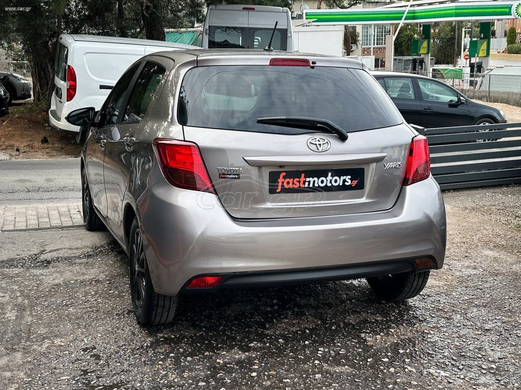 Toyota Yaris 2014 Ελληνικό, Οθόνη Carplay, Βιβλίο service thumbnail 5