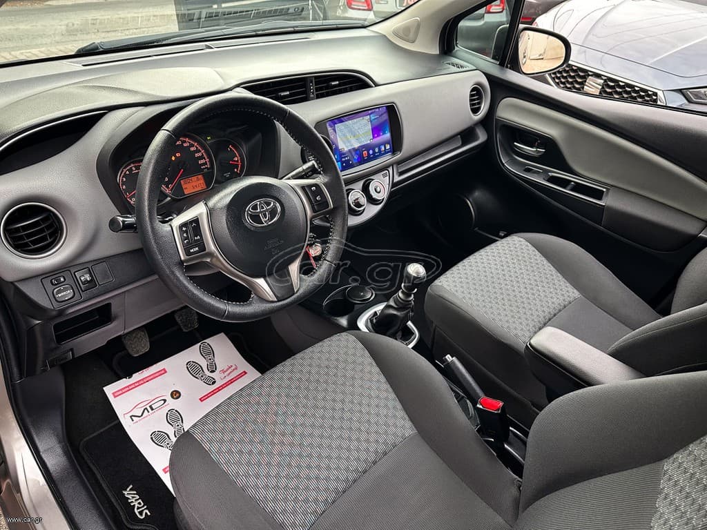 Toyota Yaris 2014 Ελληνικό, Οθόνη Carplay, Βιβλίο service thumbnail 11