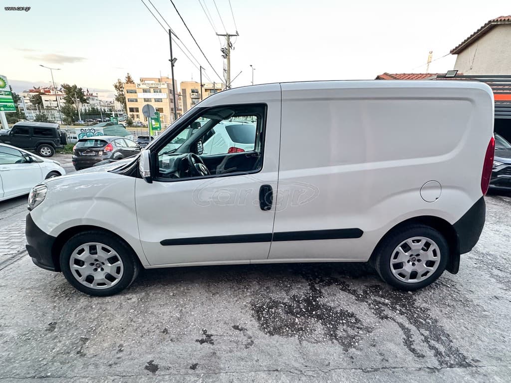Fiat Doblo 2017 Doblo, Ελληνικό, 1ο Χέρι, Οθόνη Carplay, Βιβλίο,2Ετη Εγγύηση thumbnail 4