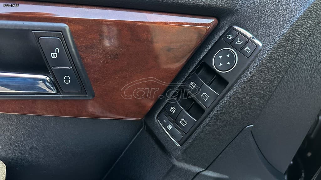 Mercedes-Benz GLK 300 2009 Ελληνικό, 1ο Χέρι, 4MATIC, Panorama, Δέρμα,Οθόνη, Βιβλίο thumbnail 21