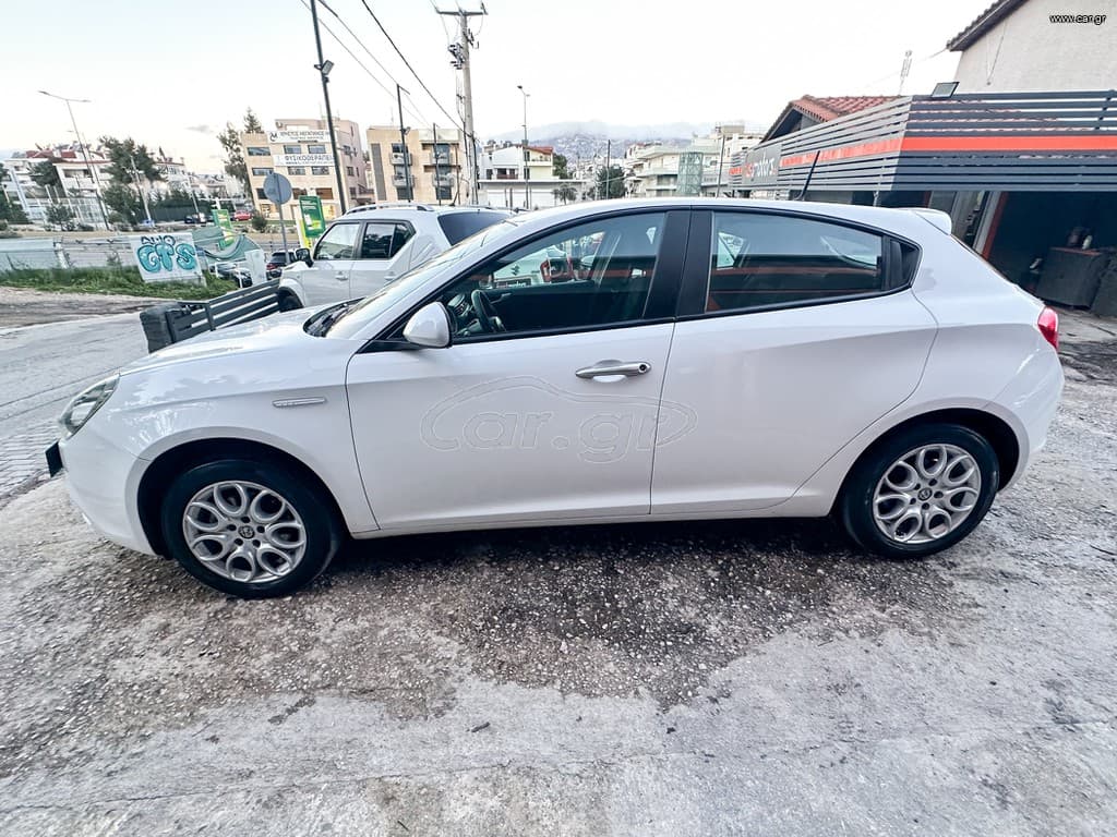 Alfa Romeo Giulietta 2021 Ελληνικό, 1ο Χέρι, Οθόνη Carplay, Βιβλίο,2 Ετη εγγύηση thumbnail 4