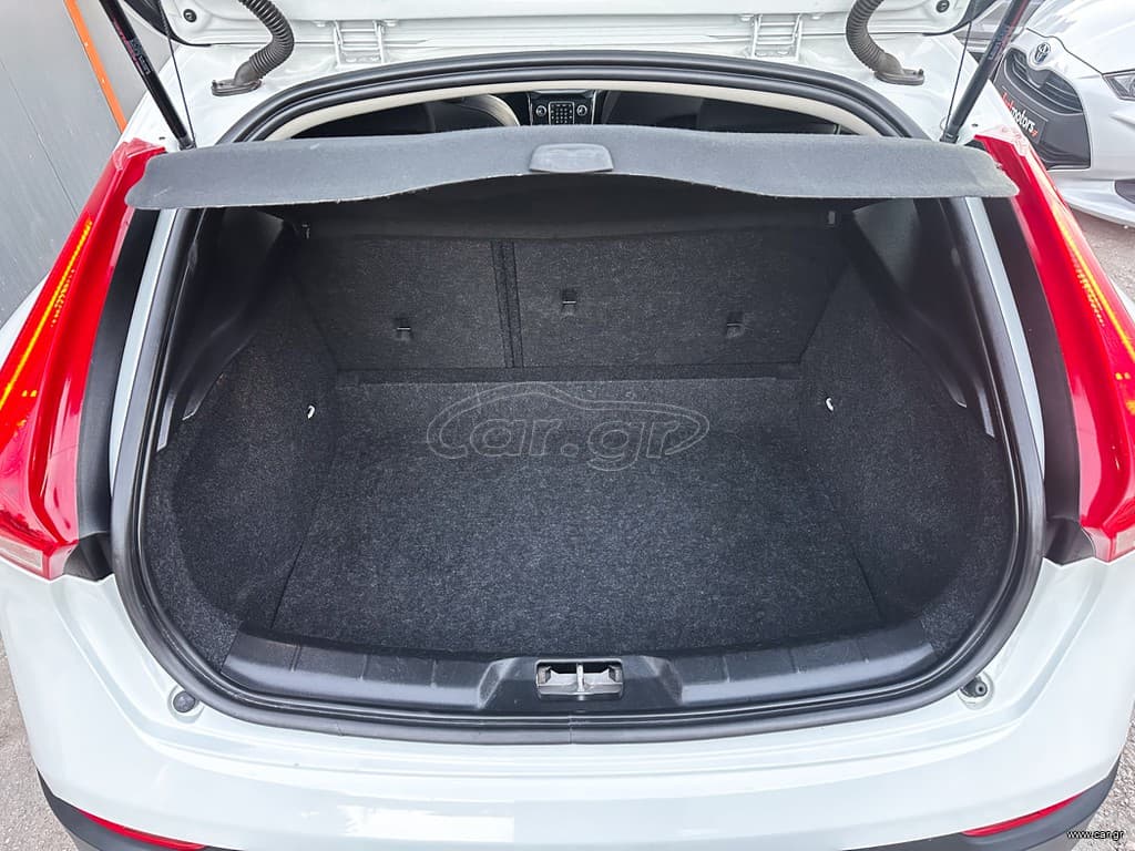 Volvo V40 Cross Country 2019 Ελληνικό, 1ο Χέρι, PANORAMA, Βιβλίο service, 2 Ετη Εγγύηση thumbnail 34