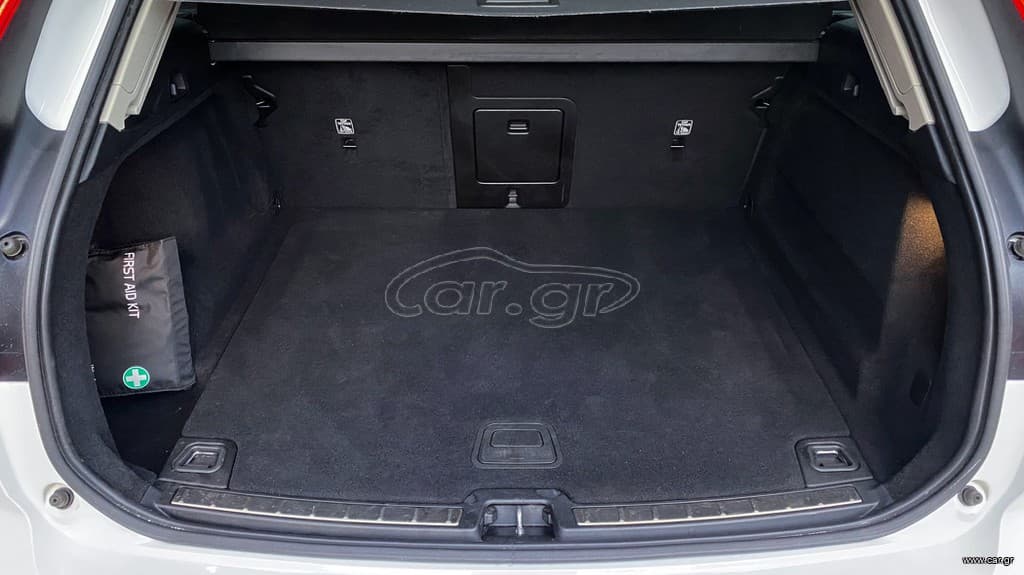 Volvo XC 60 2018 Ελληνικό, D4 AWD, Momentum, 1ο Χέρι, Βιβλίο,2 Ετη Εγγύηση thumbnail 42