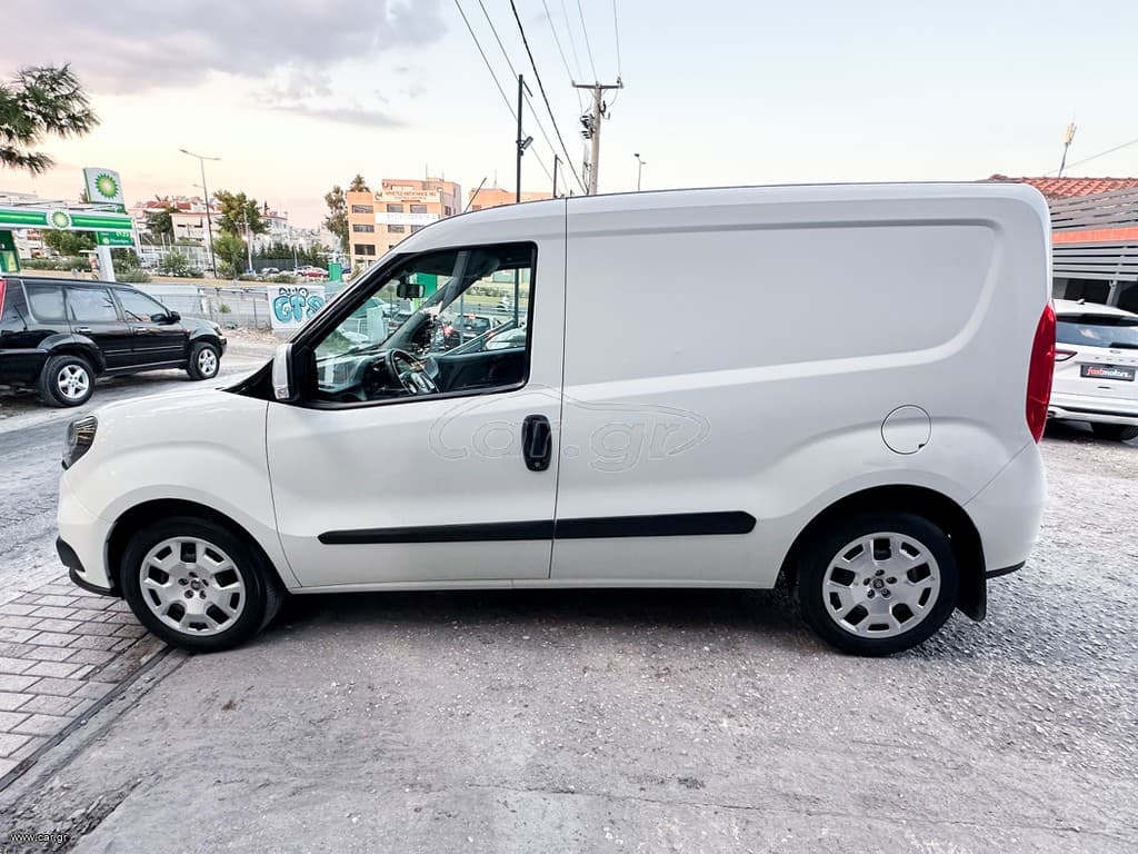 Fiat Doblo 2018 Doblo,1οΧέρι,Pack Tecnico,Οθόνη Carplay,Βιβλίο,2 Ετη Εγγύηση thumbnail 4