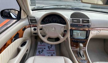 Mercedes-Benz E 200 2003 Ελληνικό, Panorama, Αερανάρτηση, Δέρμα, Οθόνη, Βιβλίο full