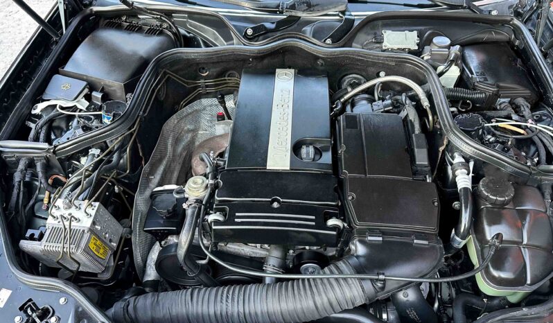 Mercedes-Benz E 200 2003 Ελληνικό, Panorama, Αερανάρτηση, Δέρμα, Οθόνη, Βιβλίο full