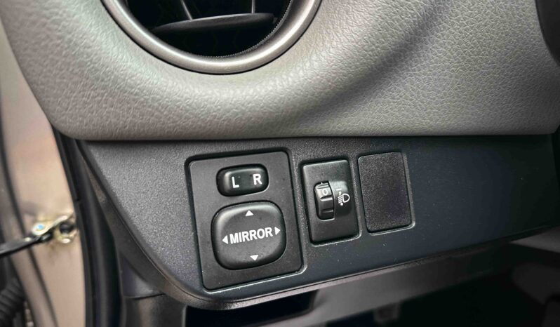 Toyota Yaris 2014 Ελληνικό, Οθόνη Carplay, Βιβλίο service full