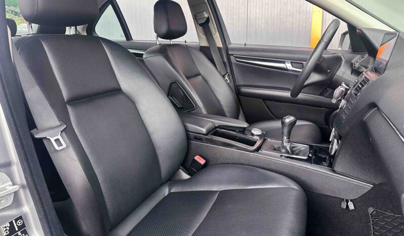 Mercedes-Benz C 180, ’08 Ελληνικής αντιπροσωπείας, Οθόνη Carplay, Βιβλίο service full