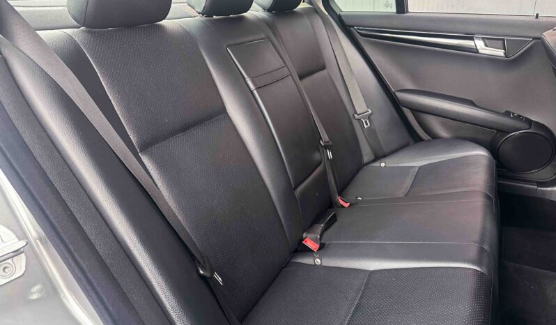 Mercedes-Benz C 180, ’08 Ελληνικής αντιπροσωπείας, Οθόνη Carplay, Βιβλίο service full