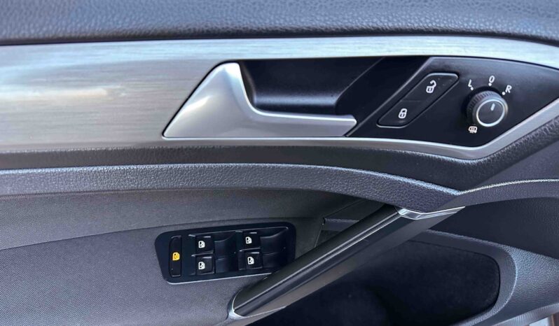 Volkswagen Golf 2017 Ελληνικό, 1ο Χέρι, Οθόνη Carplay, Βιβλίο service full