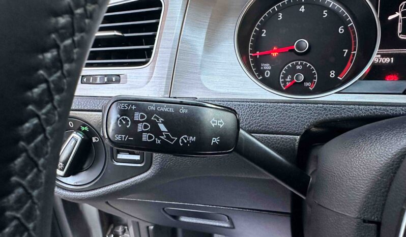 Volkswagen Golf 2017 Ελληνικό, 1ο Χέρι, Οθόνη Carplay, Βιβλίο service full