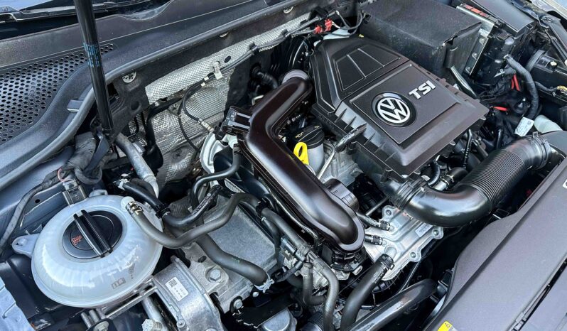 Volkswagen Golf 2017 Ελληνικό, 1ο Χέρι, Οθόνη Carplay, Βιβλίο service full