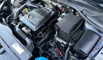 Volkswagen Golf 2017 Ελληνικό, 1ο Χέρι, Οθόνη Carplay, Βιβλίο service full