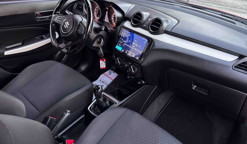 Suzuki Swift 2019 Ελληνικό,1ο Χέρι, Οθονη CarPlay, Βιβλίο, Εγγύηση full